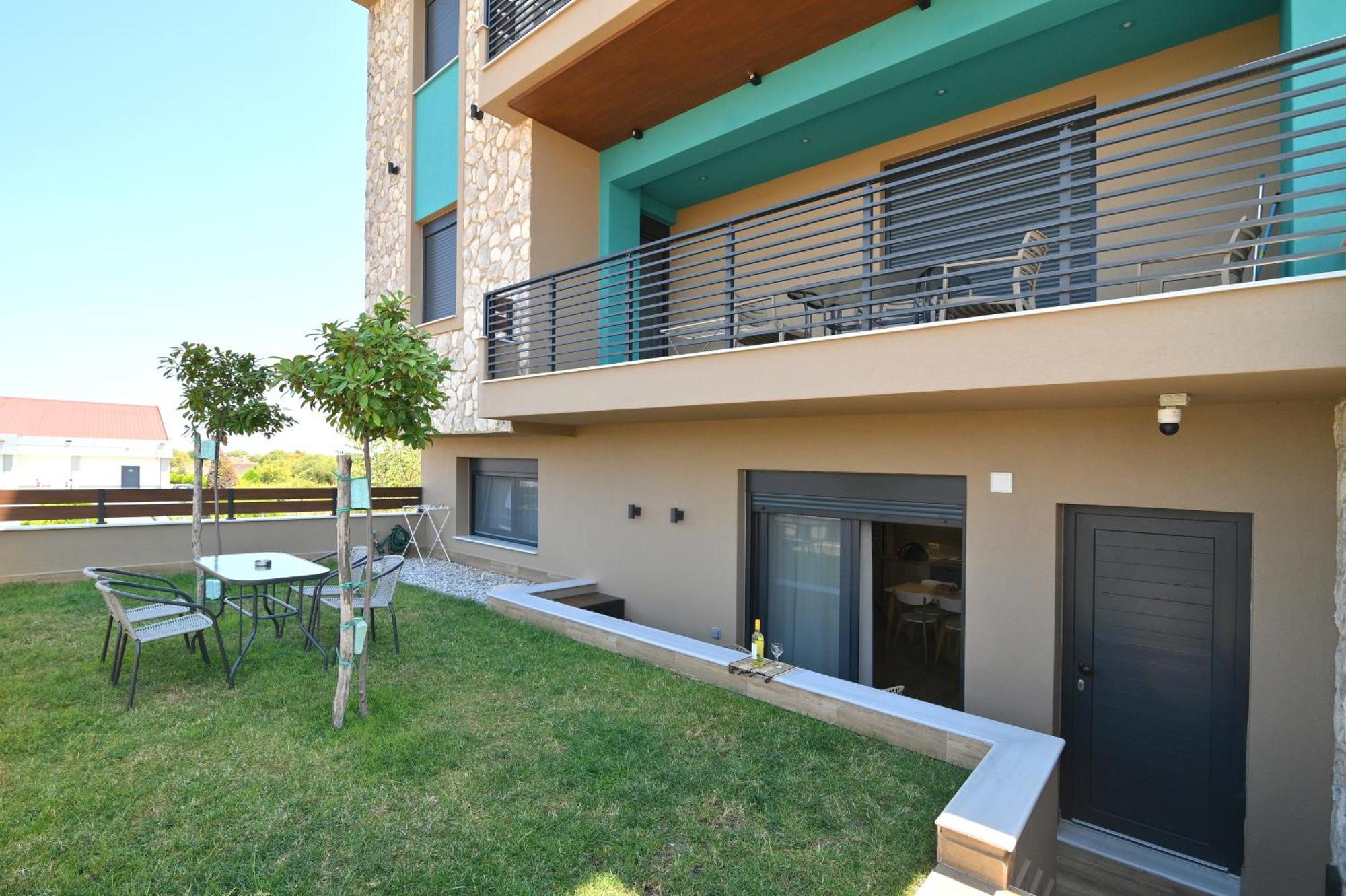 Niel Holiday Apartments, Panel Hospitality Homes & Villas Leptokarya  Exterior foto